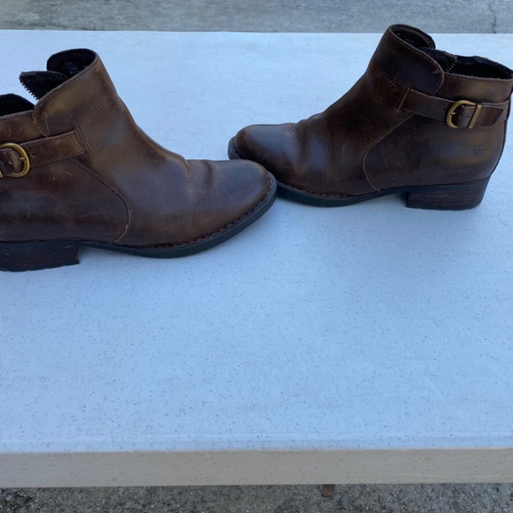 Bjorn brown booties size 8.5 - Picture 2 of 7